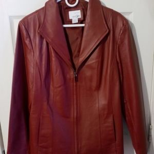 East 5th Genuine Leather, Zip up, Long Sleeve jacket, dark red. Size Large